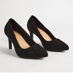 Elegant Black Women's Pumps